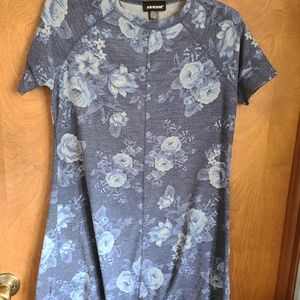 ‼️5/$10 Clearance‼️ Joe Boxer Blue Floral T-shirt Dress